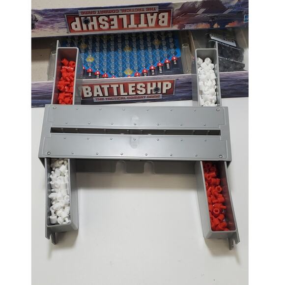 Battleship Tactical Combat Game 2008 Hasbro, PRE-OWNED & COMPLETE - Picture 5 of 8